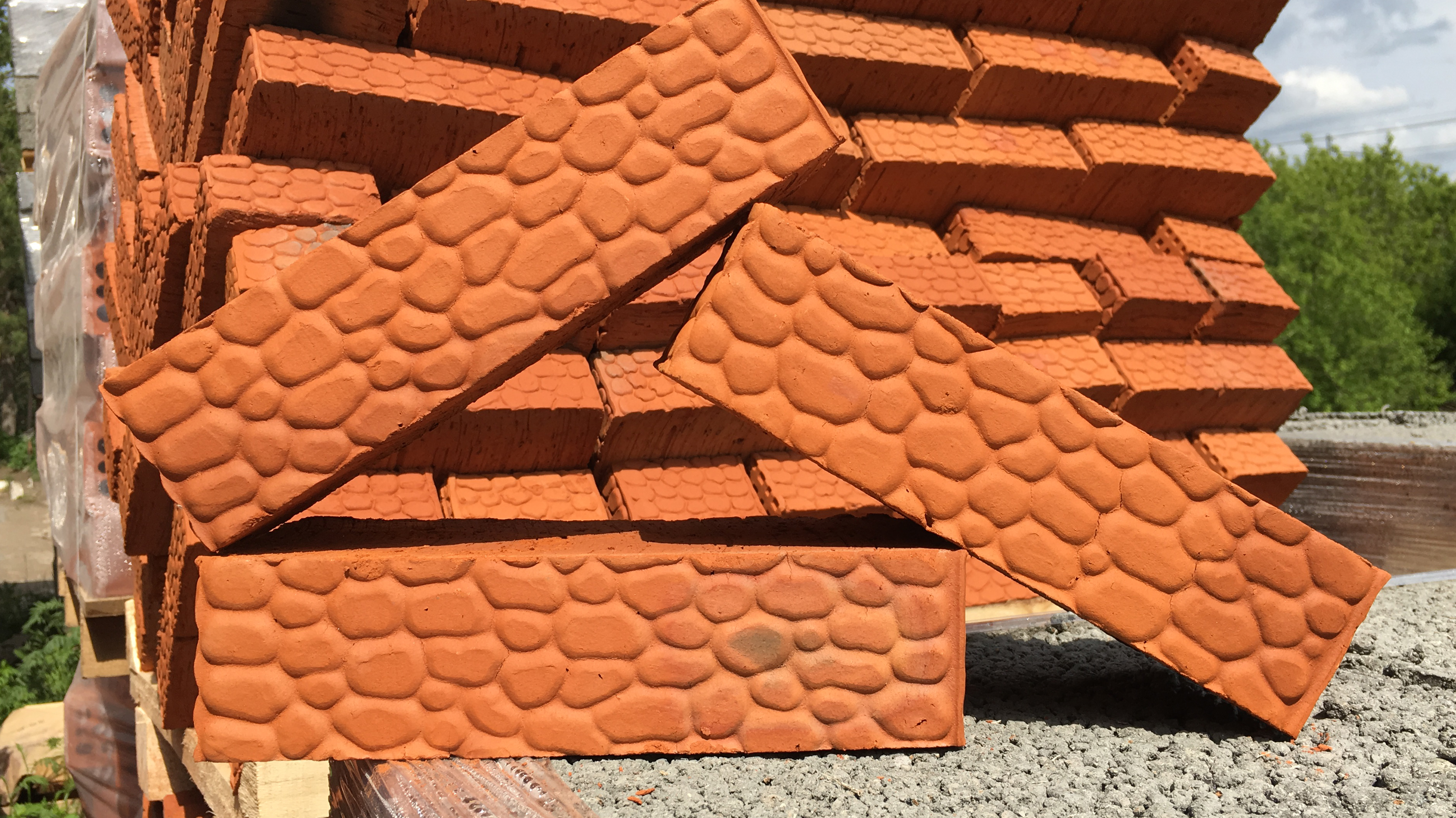 Кирпич – виды, свойства и применение.